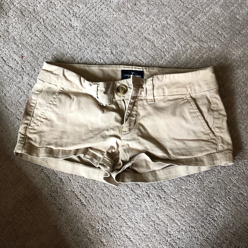 american eagle khaki shorts